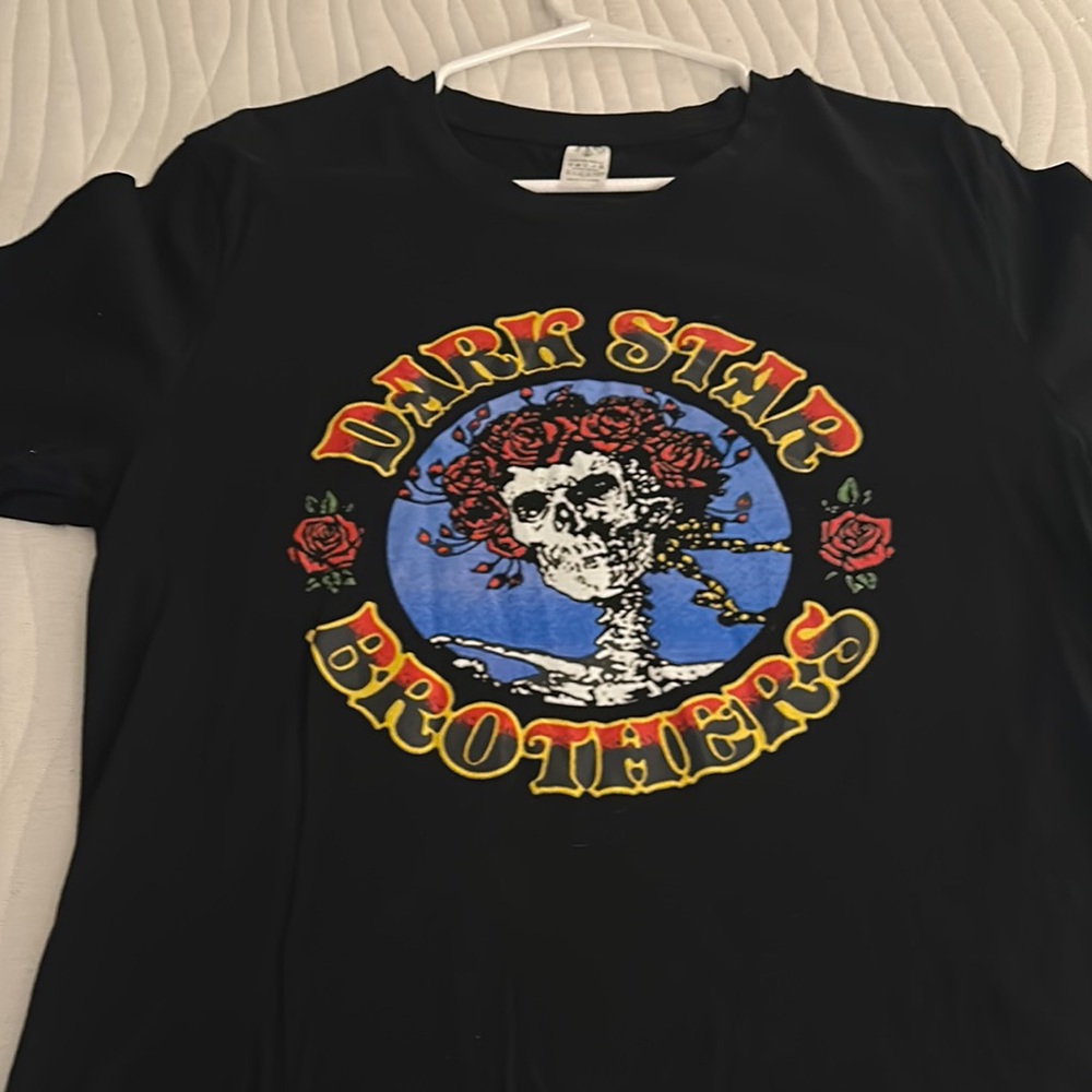 Black Grateful Dead Short Sleeve Tee with Skull Design